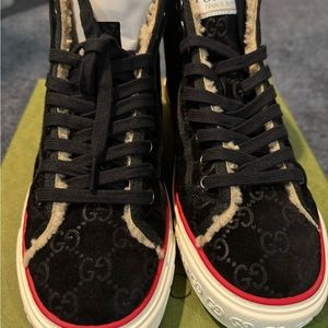Gucci Tennis 1977 high top , Suede black .New Authentic EU 7.5 U.S. 8 men’s